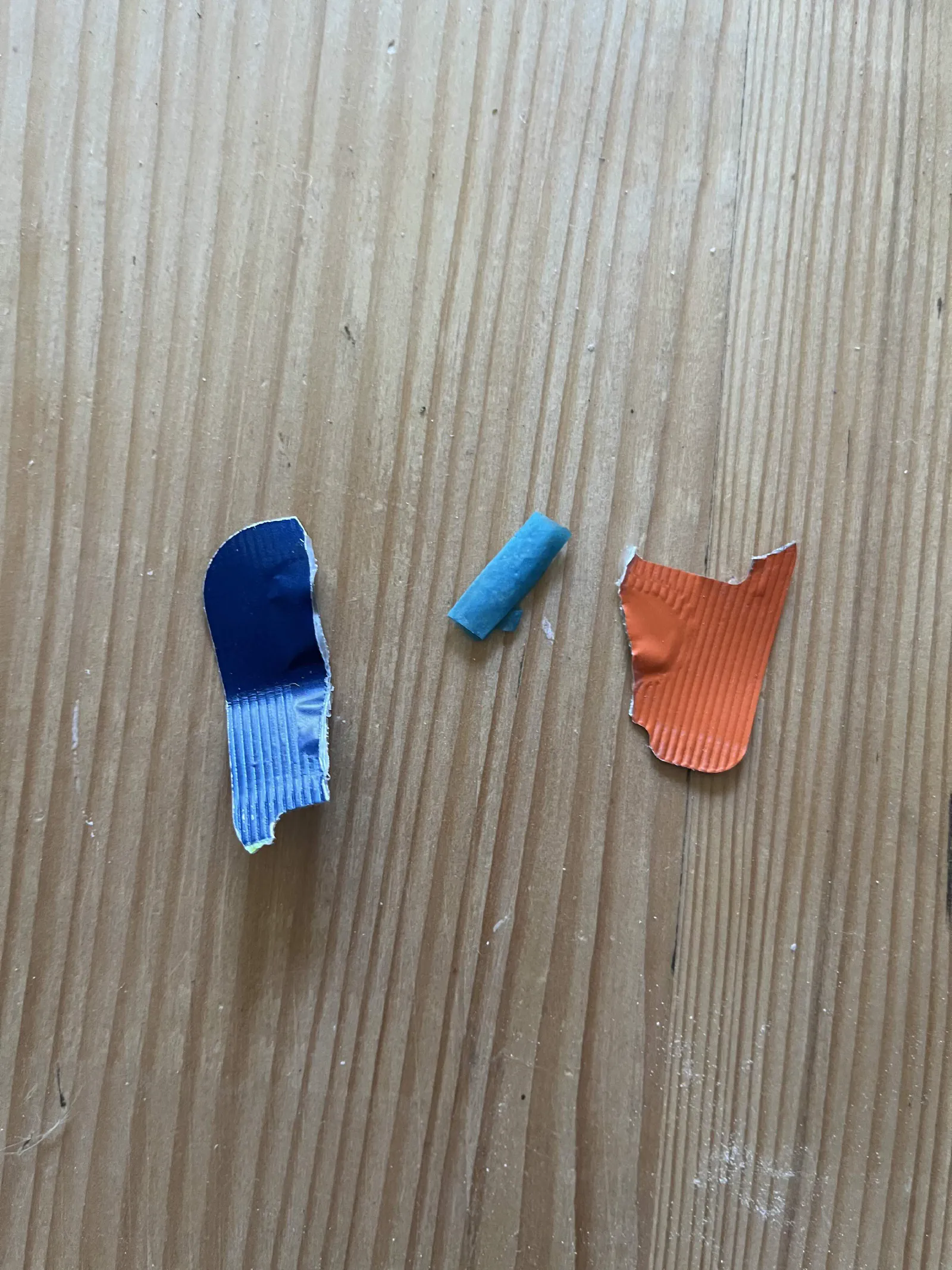 Two tops of running gels and one random piece of blue something that didn’t seem biodegradable